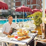 Unahotels Imperial Sport 호텔