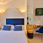 Unahotels Imperial Sport 호텔 페자로