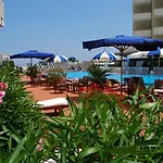 호텔 Unahotels Imperial Sport 페자로
