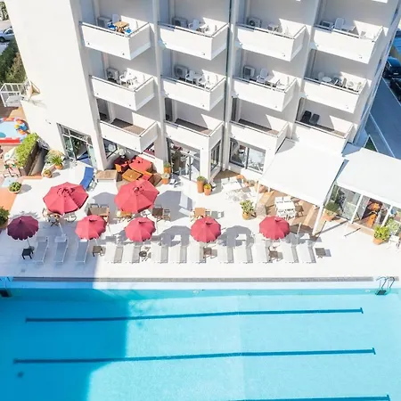 Hotel Unahotels Imperial Sport 4*