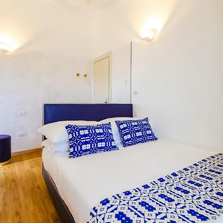 Unahotels Imperial Sport 4* 페자로