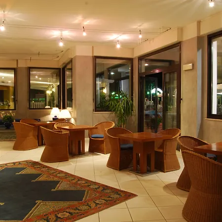 호텔 Unahotels Imperial Sport 페자로