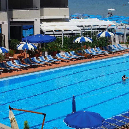 호텔 Unahotels Imperial Sport