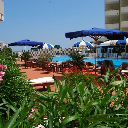 호텔 Unahotels Imperial Sport 페자로