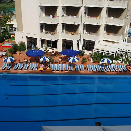 Otel Unahotels Imperial Sport