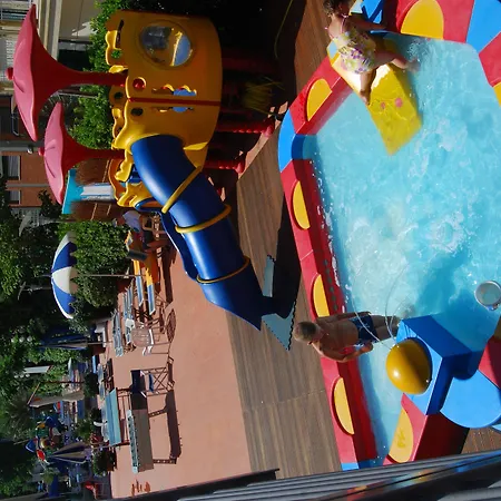 Unahotels Imperial Sport Пезаро