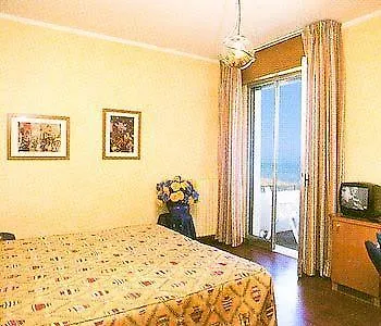 Unahotels Imperial Sport 4* 페자로