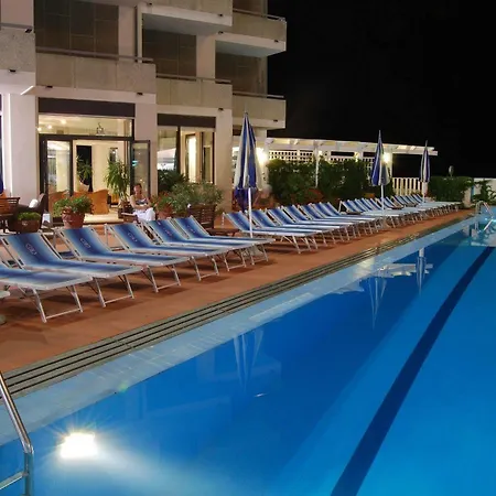 Unahotels Imperial Sport 4*